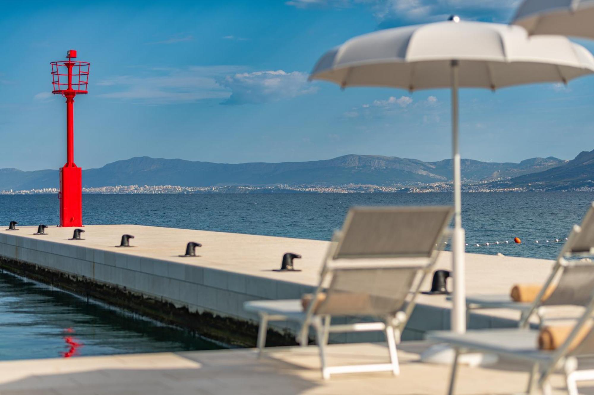 Grand Hotel View Postira Exterior foto