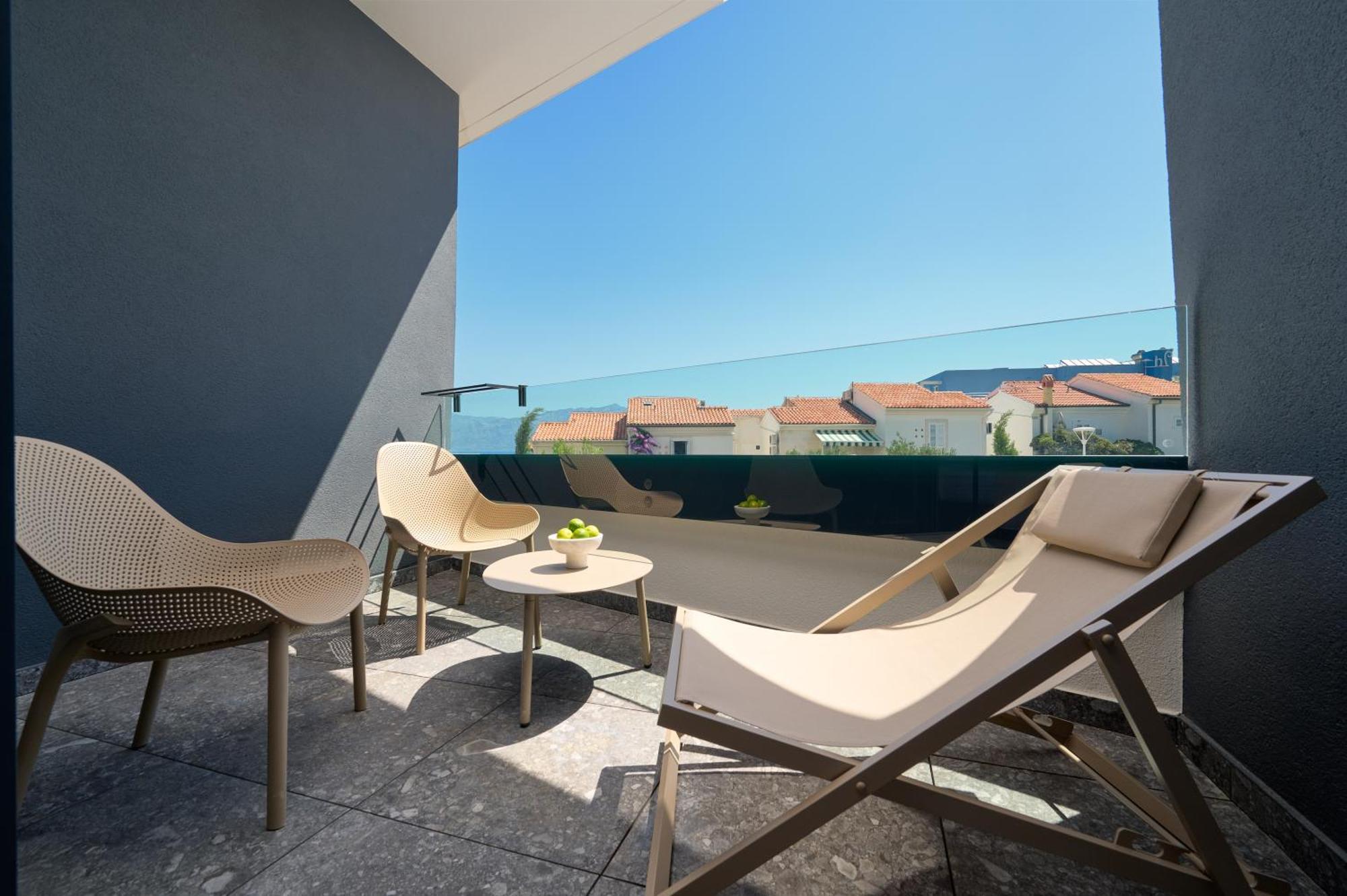 Grand Hotel View Postira Exterior foto